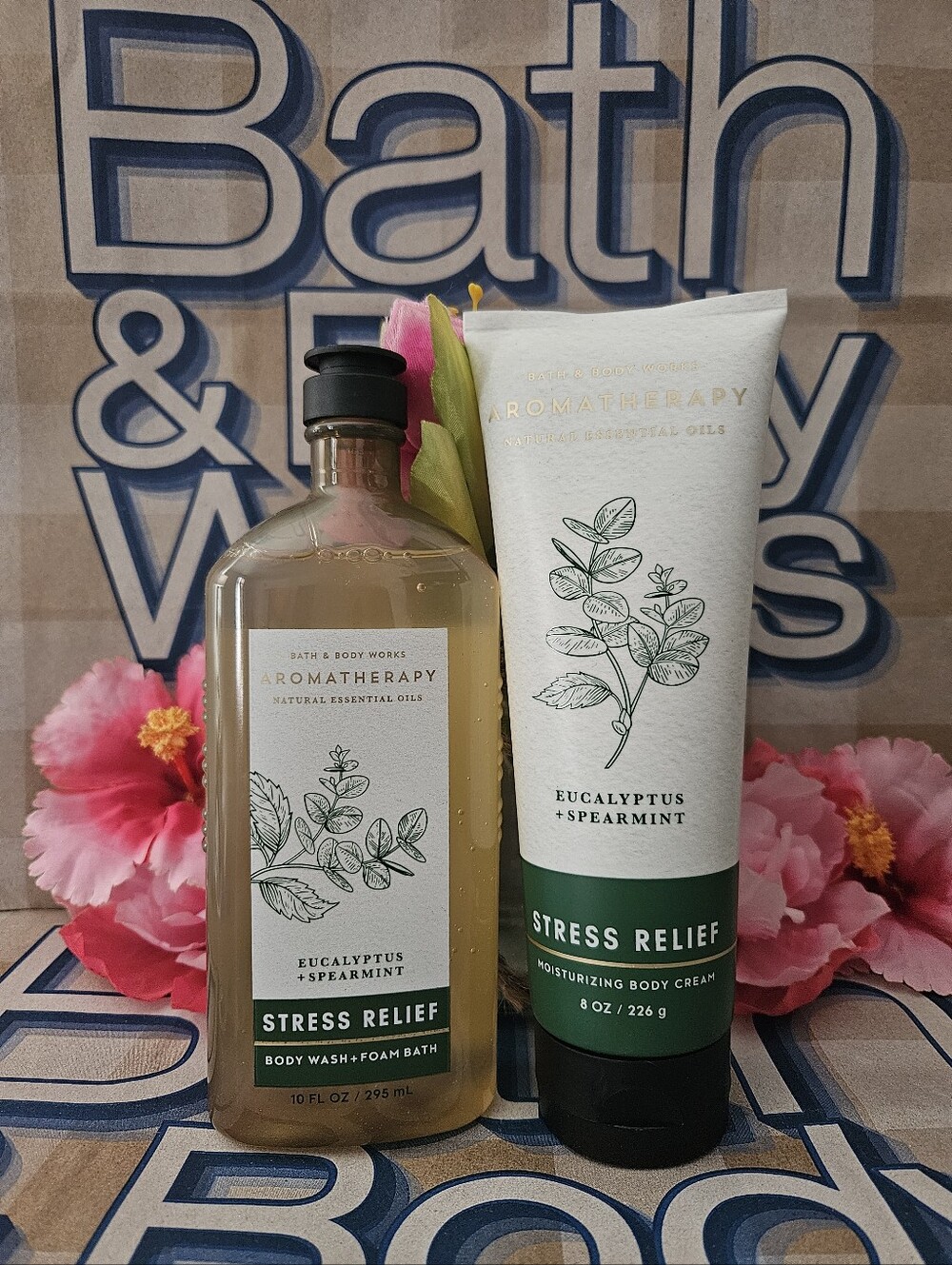 NWT Bath & Body Works Aromatherapy Stress Relief Eucalyptus + Spearmint (Green)